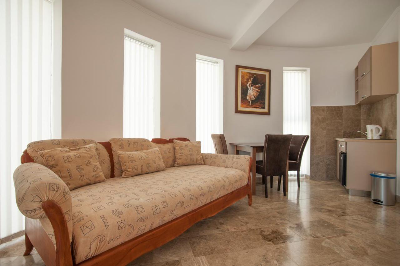 Guest House Przno Bay Sveti Stefan Exterior photo